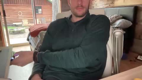 daddydoesit69 online show from April 4, 12:47 am