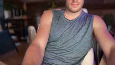 daddydoesit69 online show from August 12, 1:41 am