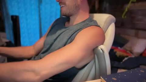 daddydoesit69 online show from August 14, 2:04 am