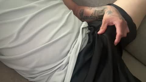 daddyerick2002 online show from September 6, 9:32 pm