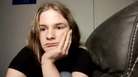 daddys_slutt36 online show from August 12, 3:20 am