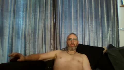 daddyshome2025 online show from June 13, 9:06 am