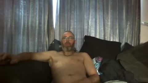 daddyshome2025 online show from July 11, 6:52 am