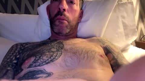 daddyshornyy online show from April 18, 3:43 pm