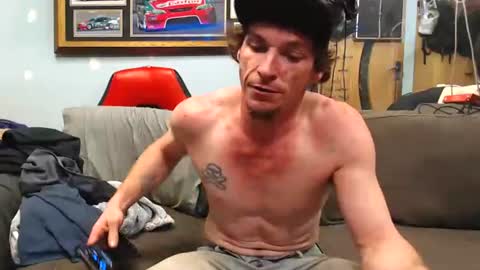 daddyteery online show from August 8, 8:14 am
