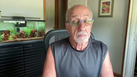 daddyweis online show from August 1, 1:50 pm