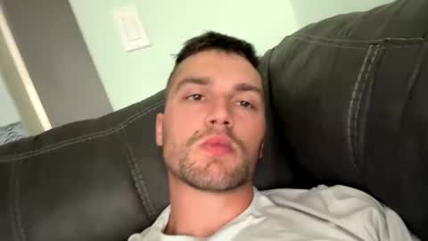 daddyyjus online show from April 11, 6:30 pm