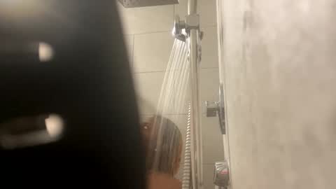 DadeesQTPie online show from May 4, 1:22 am