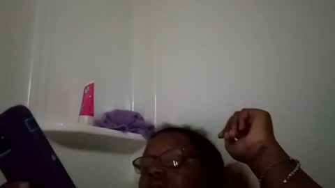 DadeesQTPie online show from August 11, 1:18 am