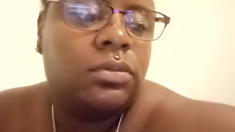 DadeesQTPie online show from August 16, 1:53 am