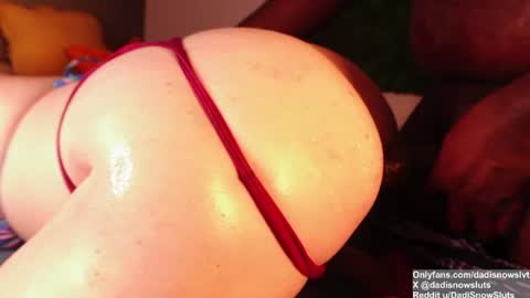dadisnowsluts online show from July 17, 11:27 pm