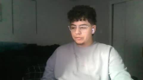 dadmaster99990647344 online show from May 22, 2:41 pm
