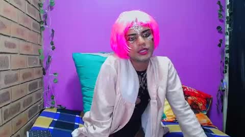 Lola online show from August 14, 11:41 pm