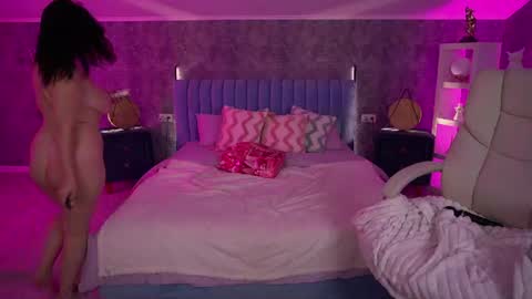 daenerys_daen online show from July 19, 5:04 pm