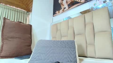dafne_quenn online show from March 20, 3:26 pm