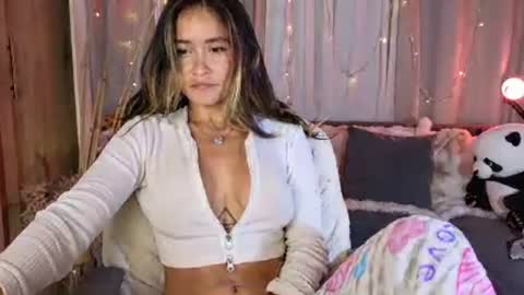 LORENA  online show from August 7, 1:05 am
