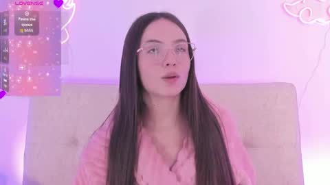 dafne vega online show from March 31, 3:42 pm