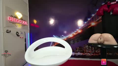 DiegoXXL online show from August 9, 3:57 pm