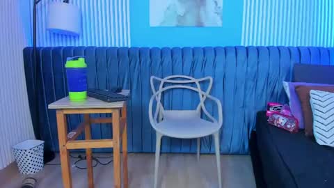 Dahiane Connor online show from August 7, 12:38 pm