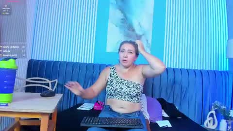 Dahiane Connor online show from August 15, 4:44 pm