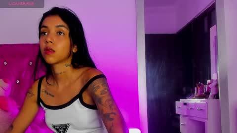 dahiangomezz online show from July 30, 11:11 pm