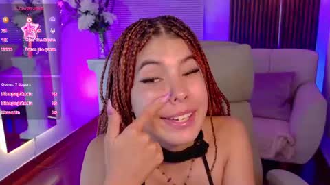 dahlia_grey online show from August 3, 7:21 pm
