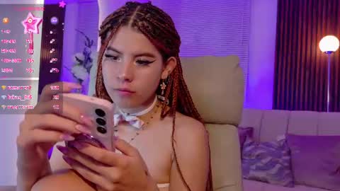 dahlia_grey online show from August 4, 2:58 pm