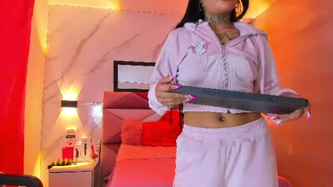 diosa dhaly online show from July 26, 4:50 am