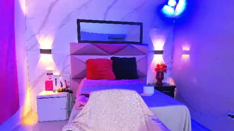 diosa dhaly online show from August 6, 11:04 pm