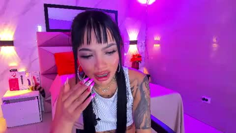 diosa dhaly online show from August 7, 11:38 pm