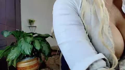 dahnia_cruz online show from July 29, 6:59 pm