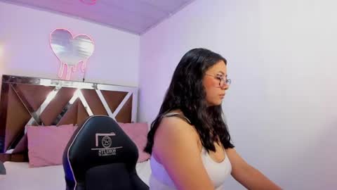 DAIISY  online show from July 17, 1:33 pm