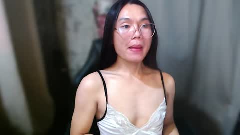 Kim online show from August 6, 11:31 am