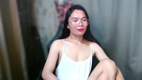 Kim online show from August 7, 5:02 pm