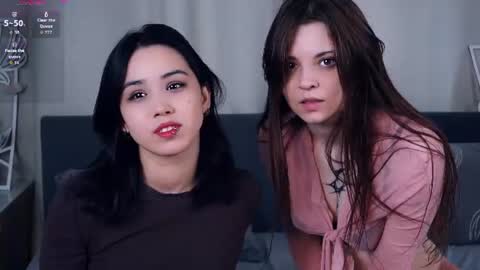 Aoi and Lily best friends online show from August 7, 8:03 am