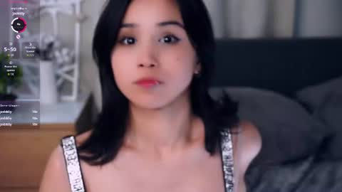 Aoi and Lily best friends online show from August 12, 10:28 am