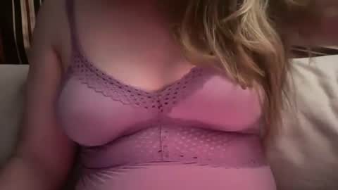 Mx Mommy Moo online show from August 13, 10:29 am