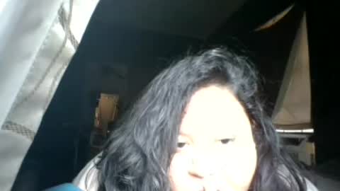 daisnconfusion_ online show from August 11, 1:24 pm
