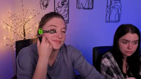 Little Di online show from July 5, 2:03 am