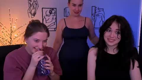 Little Di online show from July 12, 4:08 am
