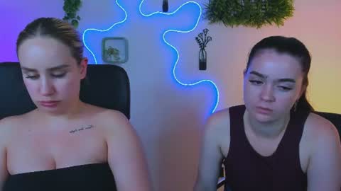 Little Di online show from July 18, 4:13 am