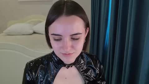 Daisy online show from August 12, 6:05 am