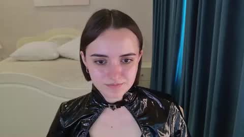 Daisy online show from August 12, 8:16 am