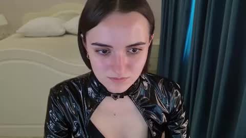 Daisy online show from August 12, 9:22 am