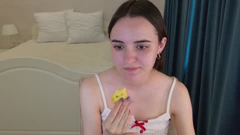 Daisy online show from August 14, 7:45 am