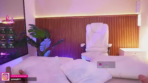 Daisy online show from July 23, 9:28 pm