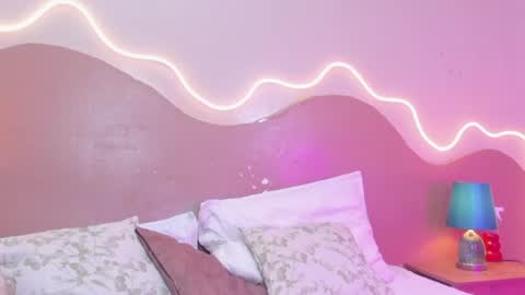 D A I S Y  online show from July 31, 1:12 am
