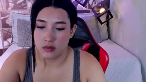 D A I S Y  online show from August 4, 11:24 pm