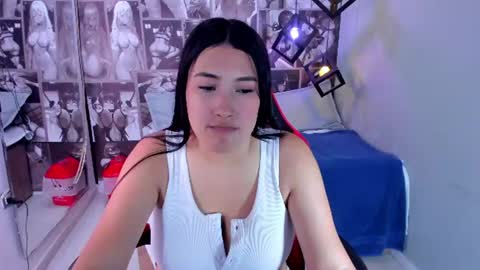 D A I S Y  online show from August 12, 10:23 pm