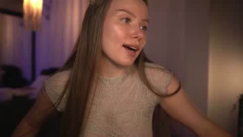 Stacey online show from August 5, 8:40 pm